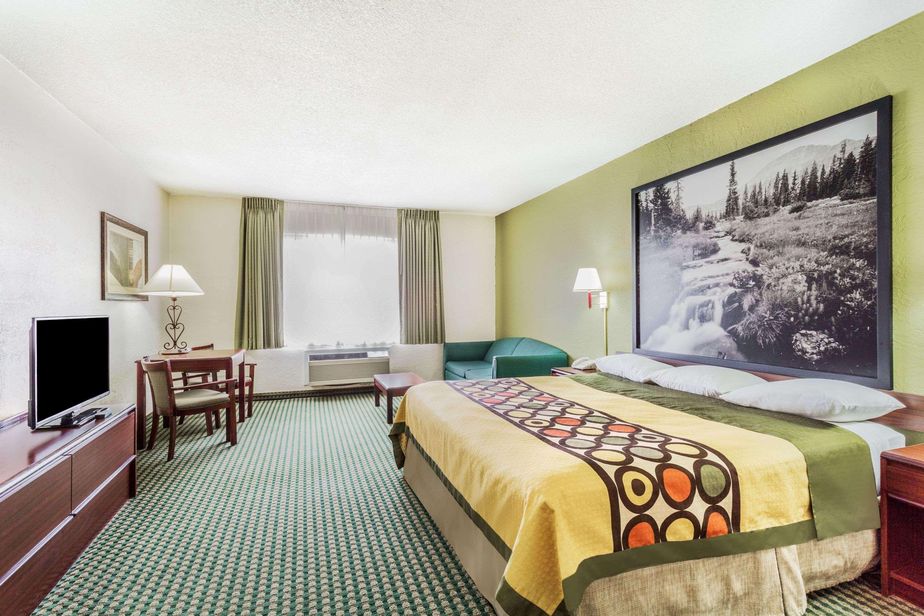 Super 8 By Wyndham Wendover Exterior photo